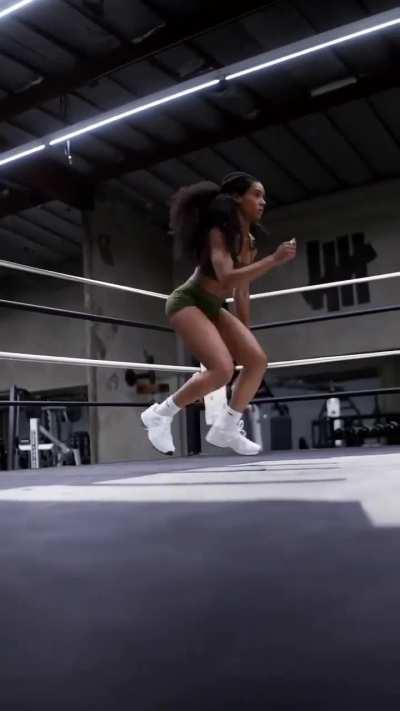 Robin Smith-Barret (@dr.robinb)