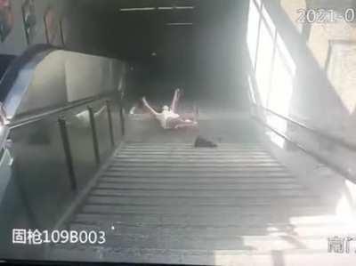 If you think texting while walking or even driving can kill you! THINK AGAIN!