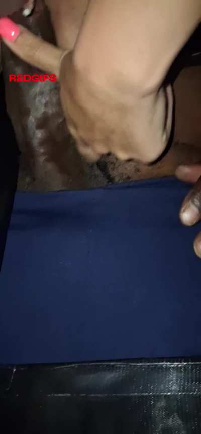 Leaking a creampie before taking another 🫢