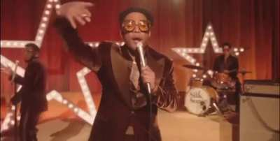 Perfectly cut, not a scream