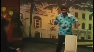 Elwind Hakan yerine fare ile solo gireceğini anlayınca chat ile girdiği minik sürtüşme