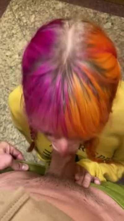 Going down in a hotel elevator. [GIF]