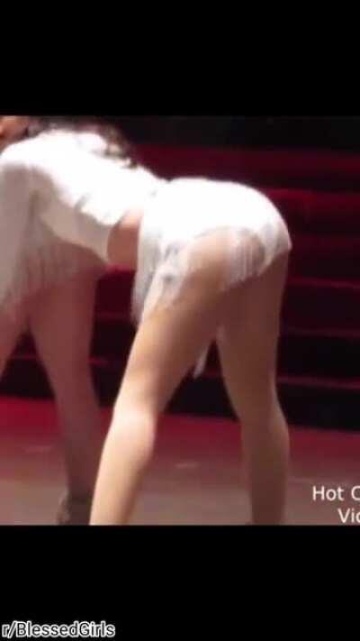 Camila Cabello is blessing the world with her fat Cuban booty.