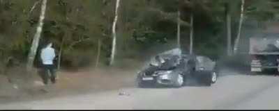 Вышел отлить, называется...