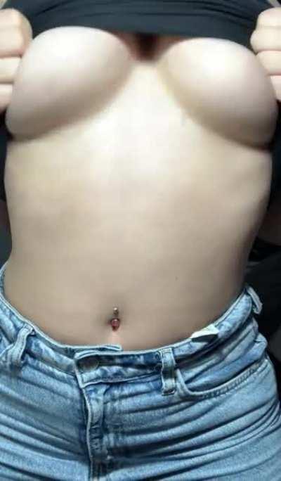 Can I bounce on your lap?