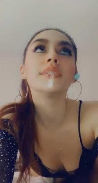 let’s swap spit? 🤍✨