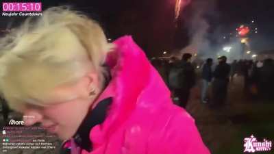 Streamer Kunshikitty wanted to show her chat that women can safely walk past cheerful groups of men in Cologne, Germany; however, that was not the case, as she was attacked multiple times during New Year's celebrations.