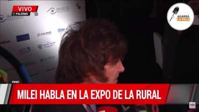 Milei, ayer en la salida de La Rural: 