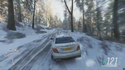 FH4 has the most beautiful and at the same time realistic winter that I've ever seen among all racing games.