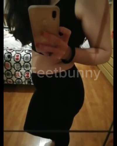 Farting in front of the mirror ❤️