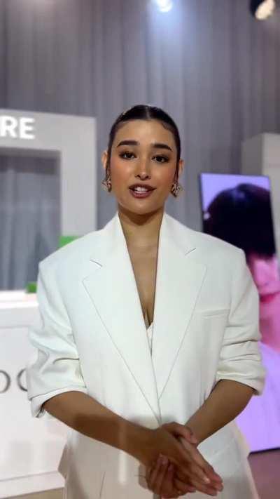 Liza Soberano 