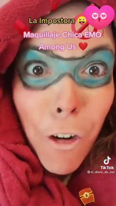Chica emo among u ese 😯😯😮