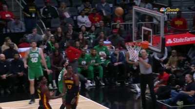 [Highlight] Egregious referee strikes as Derrick White makes the off balance shot but doesn't get the continuation