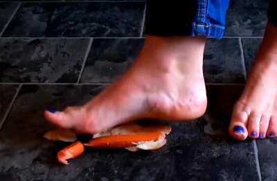 I like to prepare delicious hot dogs.