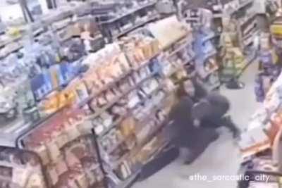 Thieves save the store from a robber, were they forgiven?