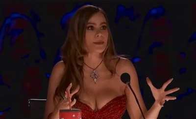 Sofia Vergara boobs jiggle