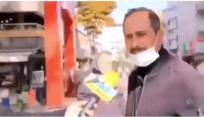 Kızla siyaset yaparken aniden nude atmıştır