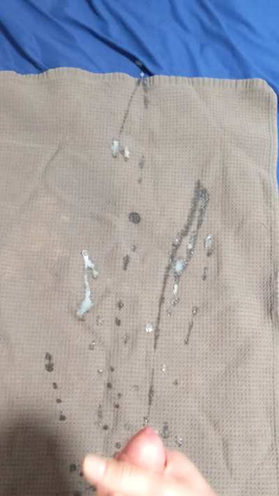 My average cock shoots bigger than average loads 😁