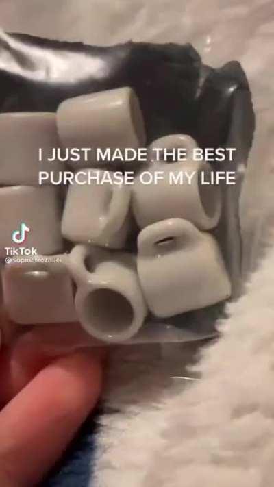 This is the cutest thing I have ever seen and nobody could convince me otherwise.. (not oc)