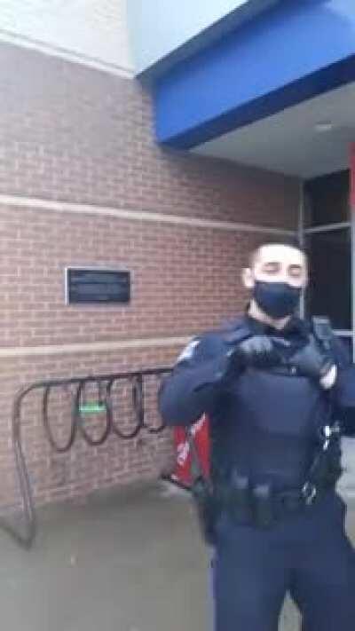 Hospital kicked out a male Karen because he refused to wear a mask.