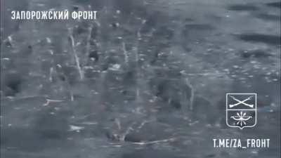 Extended close-range battle between Ukrainian soldiers with blue markings and Russian soldiers with red markings in Zaporizhia front. 2022