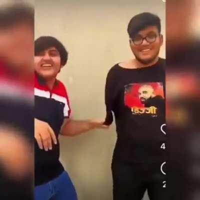 Teri vhen chod dalega re (Best meme material)