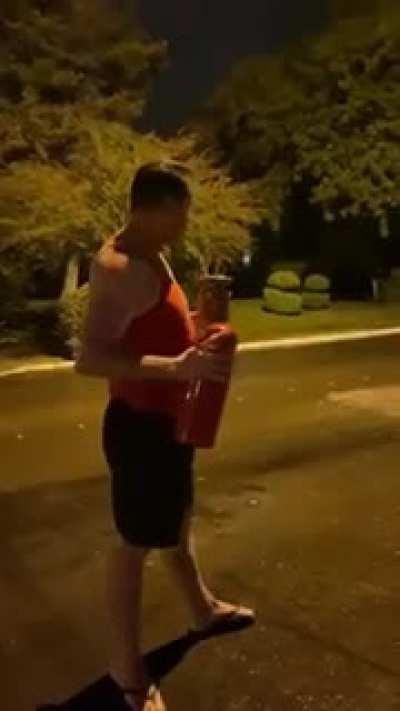 BRUNO ALEX FLAGRADO TOMANDO UM CHURRAS 😎✌