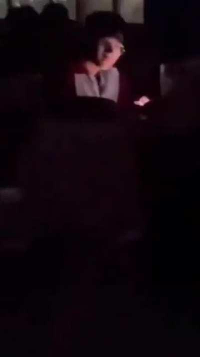 How to find out whos using a cellphone in class