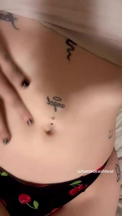 lil tease.. enjoy my navel play