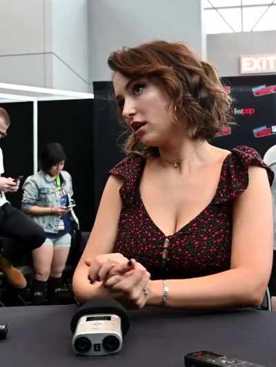 Milana Vayntrub is the perfect combo of cute and busty