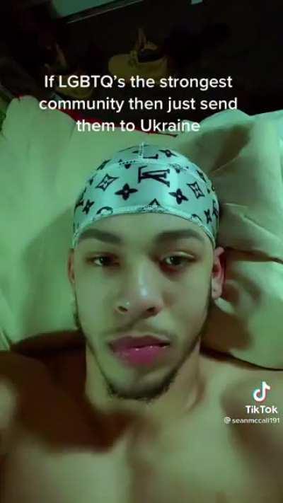 Nah he tryna get his TikTok banned lol 🤦🏾‍♂️