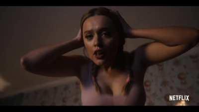 Aimee Lou Wood's bouncy tits