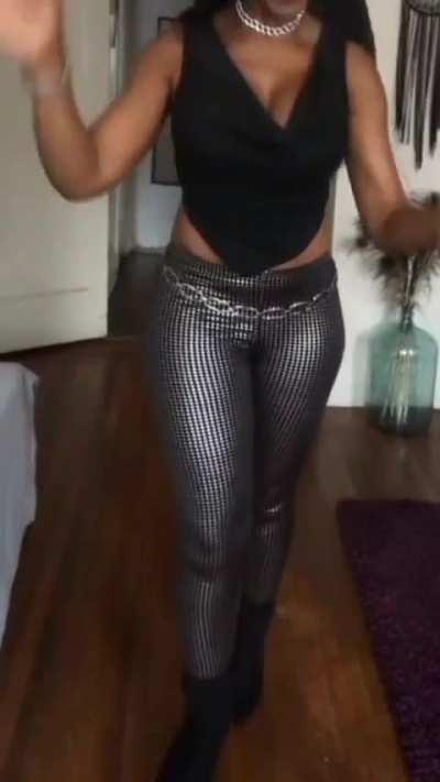 She doesn't post much anymore 