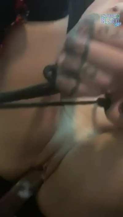 I left my cream inside her and I kept strokin' 😈...