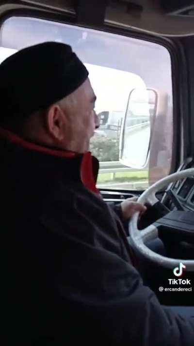 ClumsyKitty - Video #3931