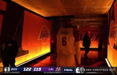 [Highlight] Lebron straight down the tunnel after the game ends.