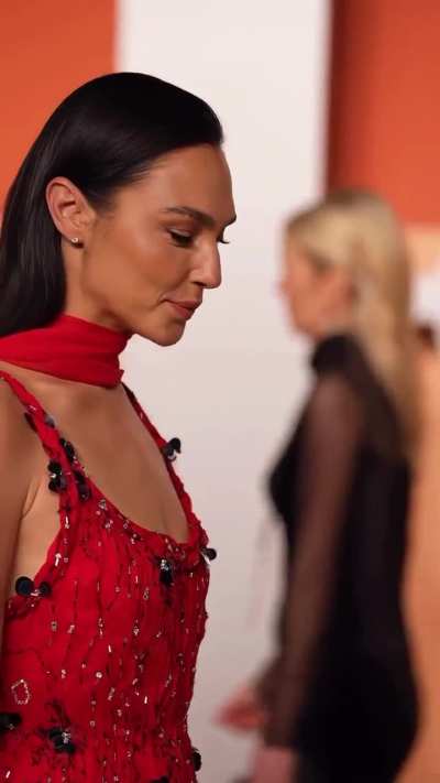 Gal at the Vanity Fair Oscar Party - 3/2/25