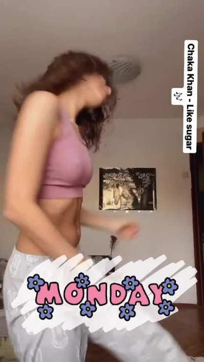 Julia Slip Dancing On Insta Story