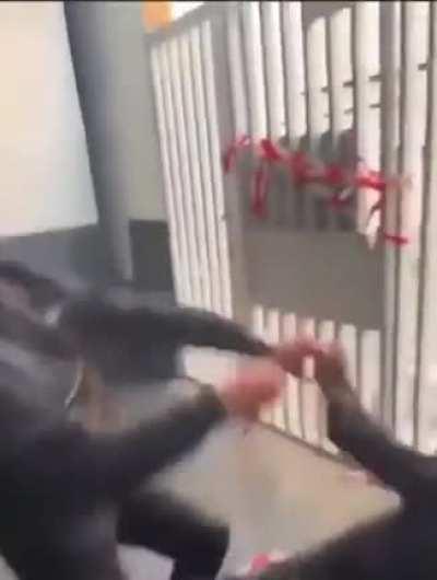 fight! fight! fight! figh-booooo