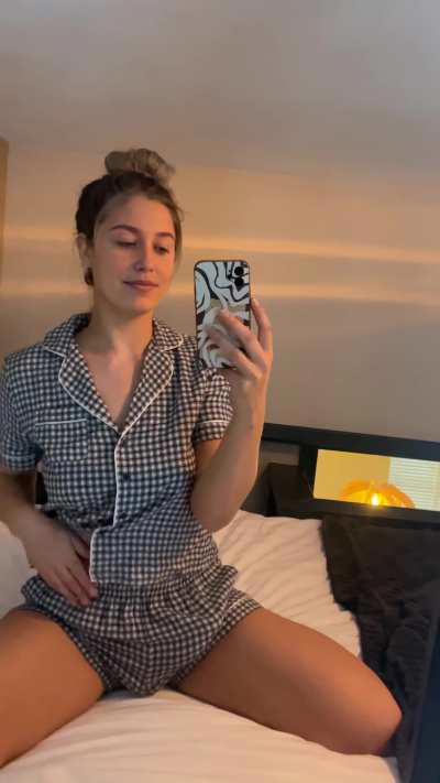 I send this before our date, wyd? 💜