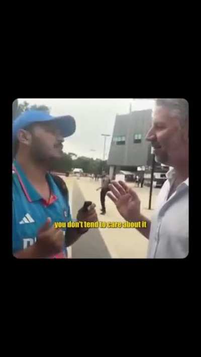 💩 talking outside the MCG!