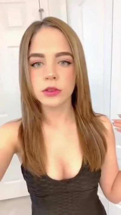 Que rica se ve... 🥵🥵🥵