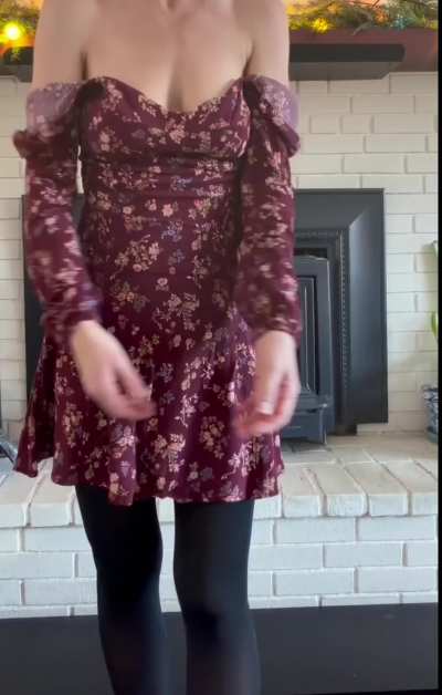 Happy Solstice 🌅 My fans helped me decide which dress to wear for my date. Which do you think they chose?