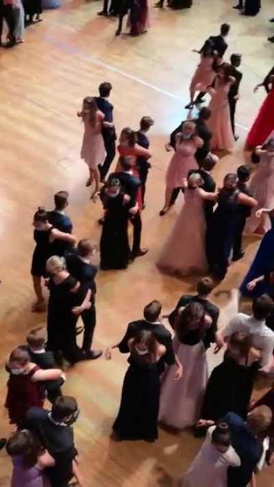 Average reddit user.....#CovidInsanity