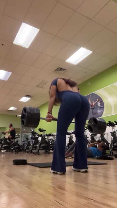 these flare pants fit me so well