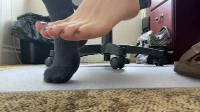 I think this is the video that’ll make my feet famous ❤️