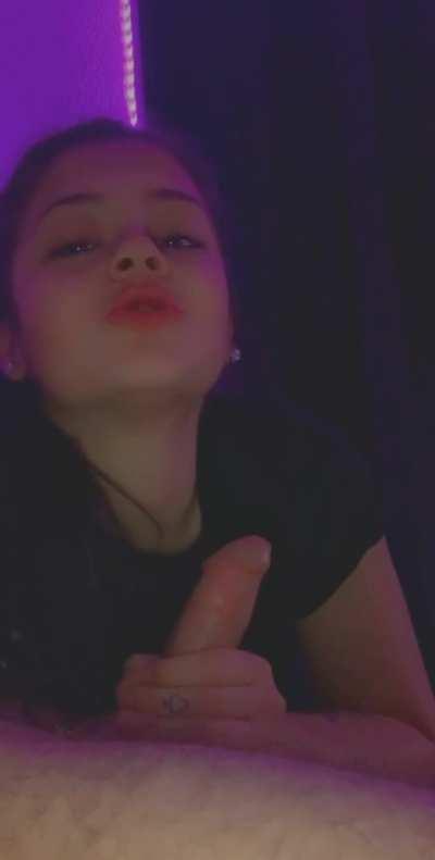 Love playing with my mans cum! 😋