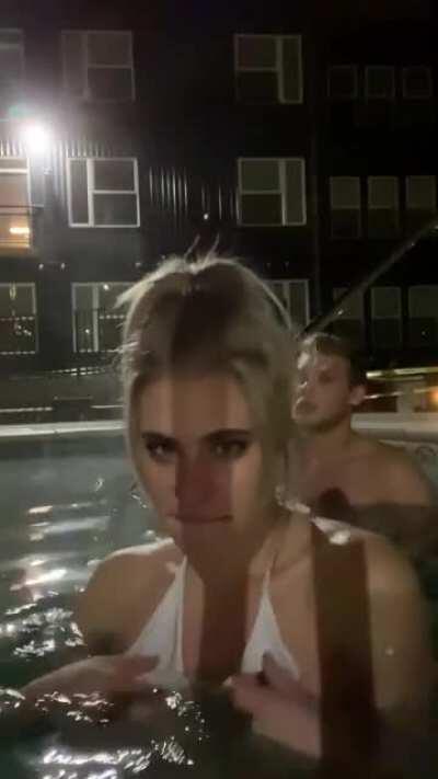 Getting frisky in the public hot tub 😈😜