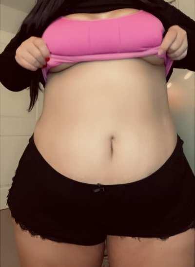 First time showing Reddit! Happy Tuesday! 💕