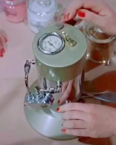 How Makeup Was Made in the 1950s